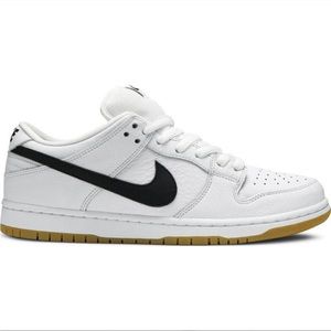 Nike dunks. Men’s size 8.5